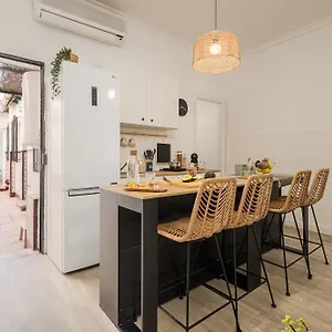 https://nordik-rooms-urban-trinidad-mariehamn.hotelsinnerja.org